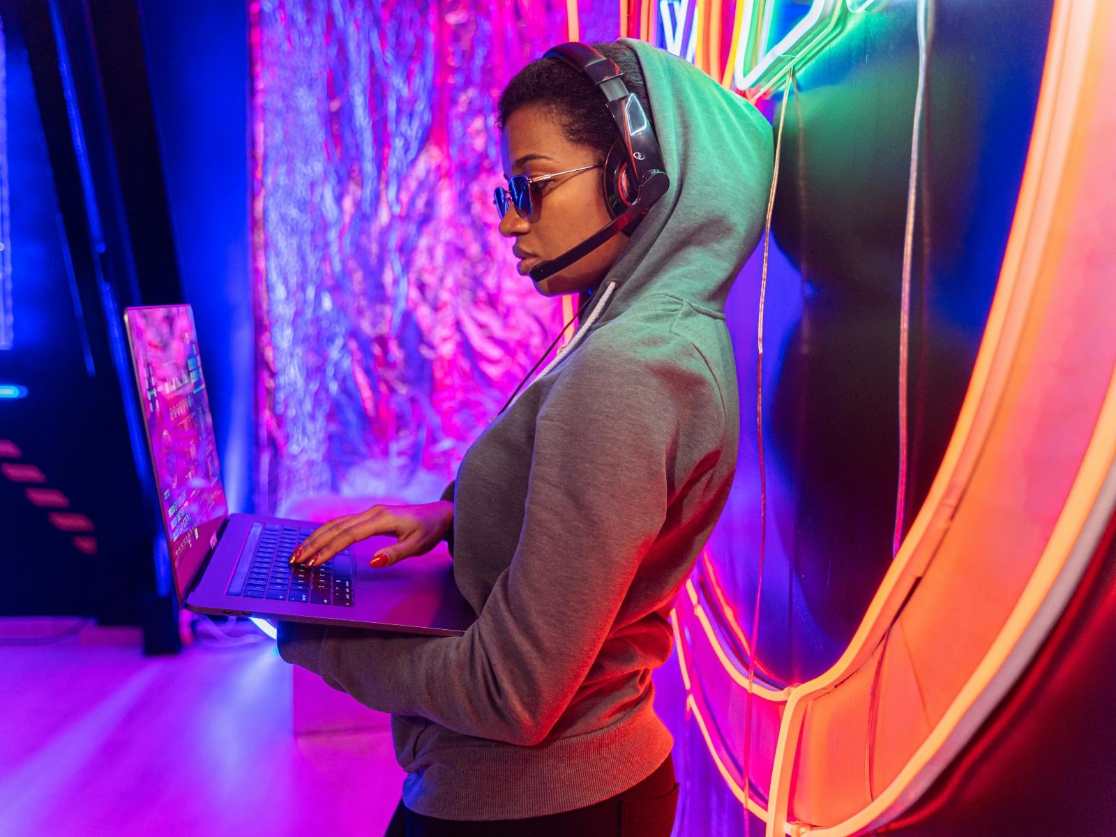 Tips for Safeguarding Mobile Devices and Cloud Storage